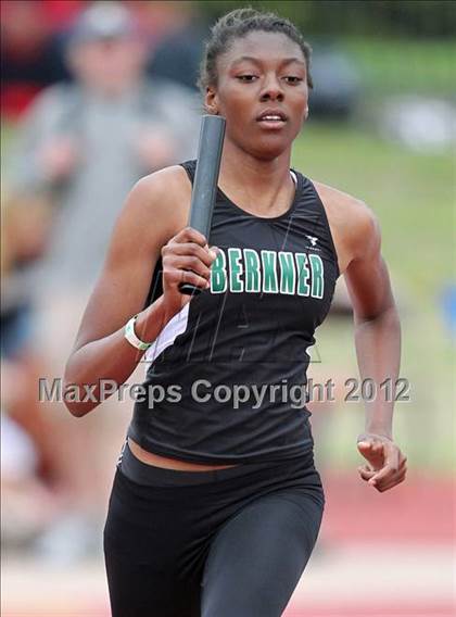Thumbnail 3 in 2012 TCU Invitational HS Girls photogallery.