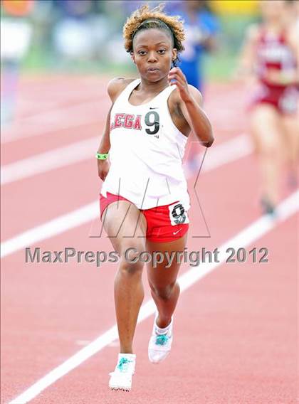 Thumbnail 2 in 2012 TCU Invitational HS Girls photogallery.