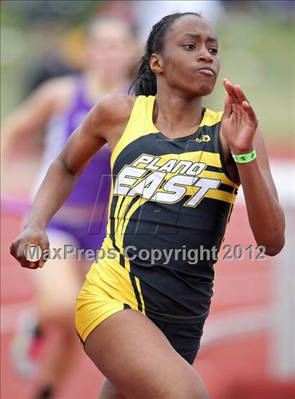 Thumbnail 2 in 2012 TCU Invitational HS Girls photogallery.