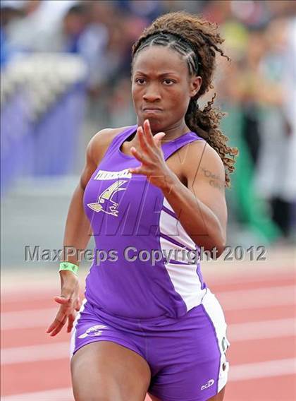 Thumbnail 2 in 2012 TCU Invitational HS Girls photogallery.