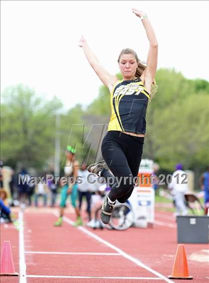 Thumbnail 2 in 2012 TCU Invitational HS Girls photogallery.