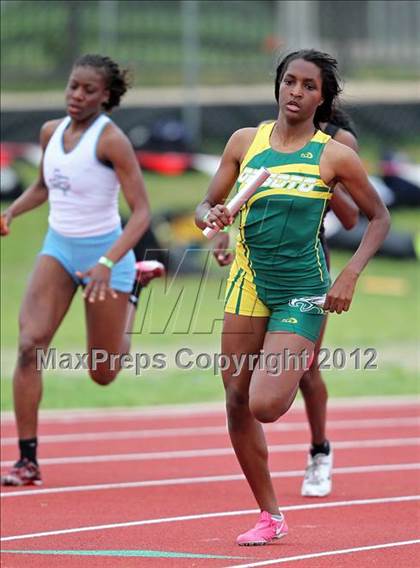 Thumbnail 2 in 2012 TCU Invitational HS Girls photogallery.