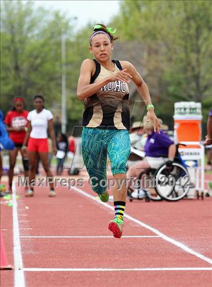 Thumbnail 3 in 2012 TCU Invitational HS Girls photogallery.