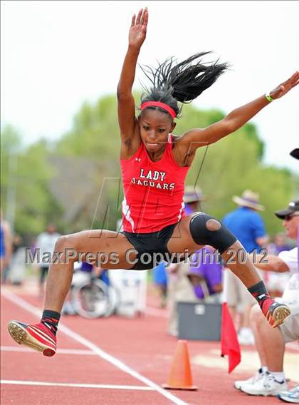 Thumbnail 1 in 2012 TCU Invitational HS Girls photogallery.