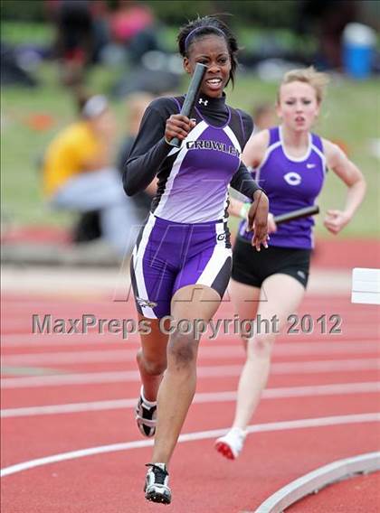 Thumbnail 2 in 2012 TCU Invitational HS Girls photogallery.