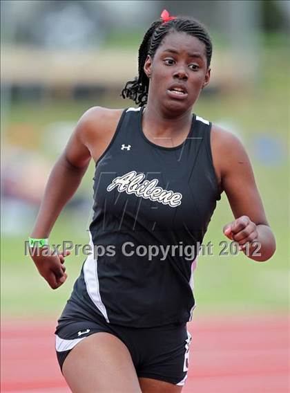 Thumbnail 2 in 2012 TCU Invitational HS Girls photogallery.