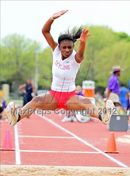 Thumbnail 1 in 2012 TCU Invitational HS Girls photogallery.