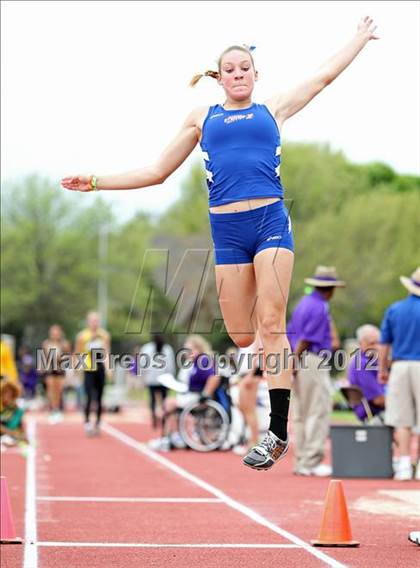Thumbnail 1 in 2012 TCU Invitational HS Girls photogallery.