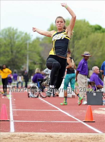 Thumbnail 1 in 2012 TCU Invitational HS Girls photogallery.