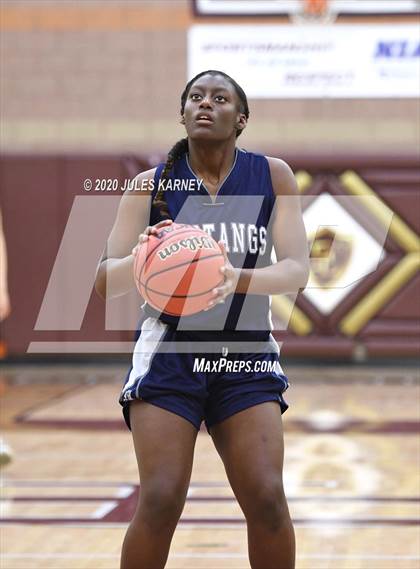 Thumbnail 3 in Shadow Ridge vs Faith Lutheran photogallery.