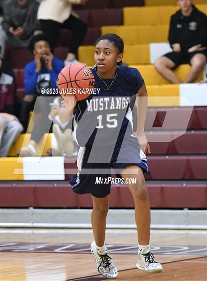 Thumbnail 3 in Shadow Ridge vs Faith Lutheran photogallery.