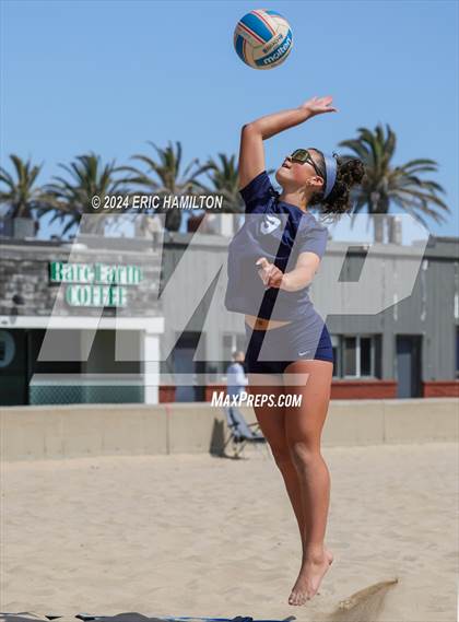 Thumbnail 2 in Los Alamitos @ Redondo Union (CIF SS Division 1 Round 1) photogallery.