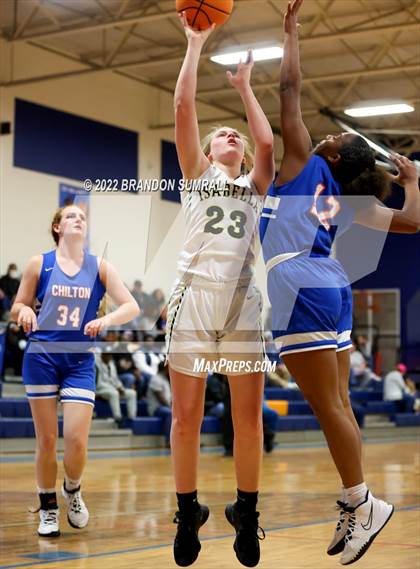 Thumbnail 2 in Chilton County vs Isabella (Chilton County Tournament) photogallery.