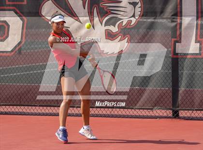 Thumbnail 2 in IHSAA Fishers Regional Individual Singles Round 1 photogallery.