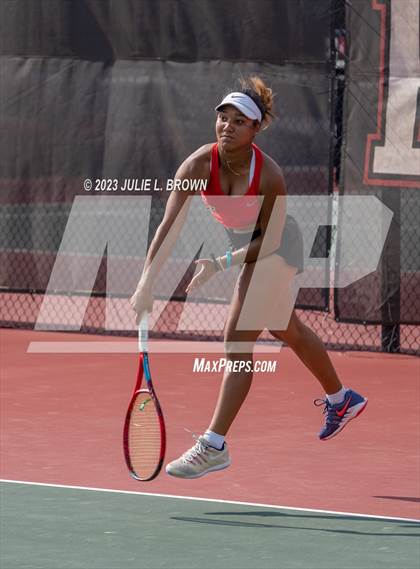 Thumbnail 2 in IHSAA Fishers Regional Individual Singles Round 1 photogallery.