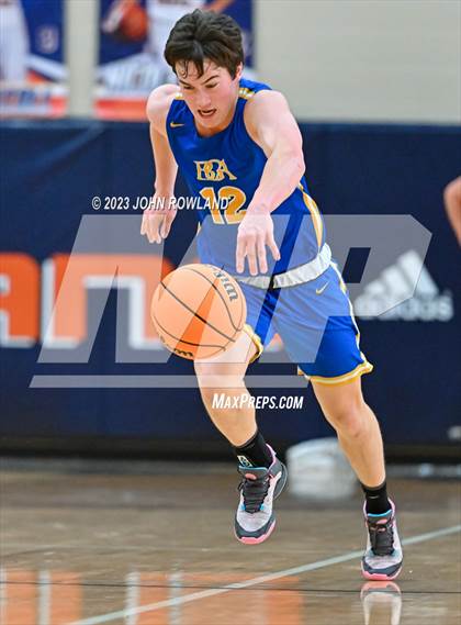 Thumbnail 3 in Battle Ground Academy vs. Creekview photogallery.