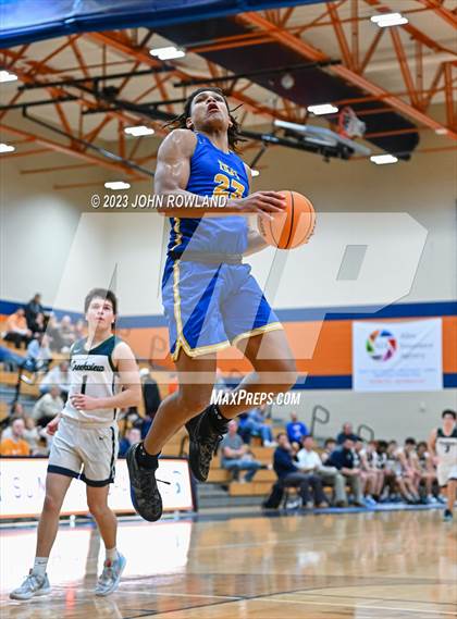 Thumbnail 1 in Battle Ground Academy vs. Creekview photogallery.