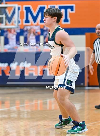 Thumbnail 3 in Battle Ground Academy vs. Creekview photogallery.