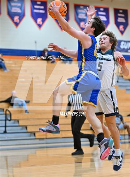 Thumbnail 1 in Battle Ground Academy vs. Creekview photogallery.