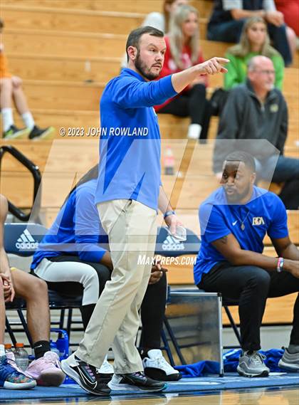 Thumbnail 3 in Battle Ground Academy vs. Creekview photogallery.