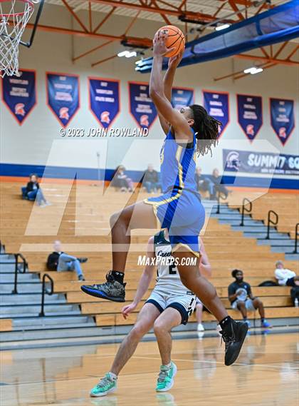 Thumbnail 2 in Battle Ground Academy vs. Creekview photogallery.