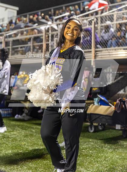 Thumbnail 1 in DeSoto Central (Senior Night) photogallery.
