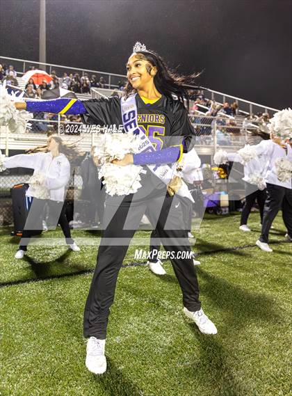 Thumbnail 1 in DeSoto Central (Senior Night) photogallery.