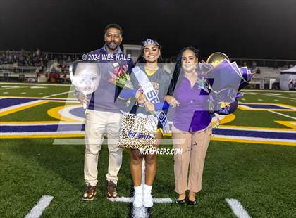 Thumbnail 1 in DeSoto Central (Senior Night) photogallery.