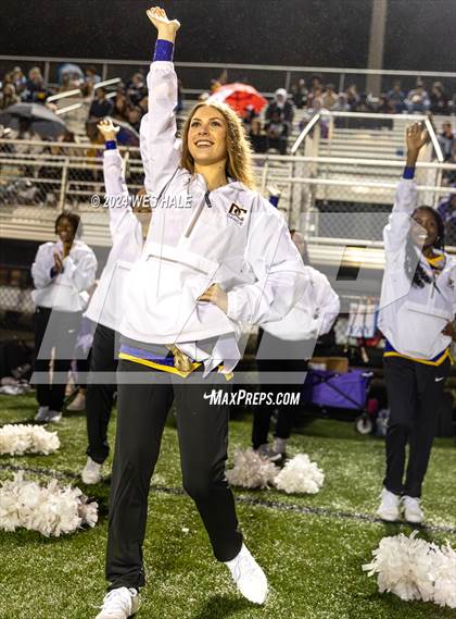 Thumbnail 1 in DeSoto Central (Senior Night) photogallery.