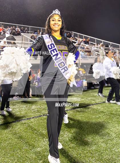 Thumbnail 2 in DeSoto Central (Senior Night) photogallery.