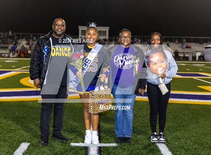 Thumbnail 1 in DeSoto Central (Senior Night) photogallery.