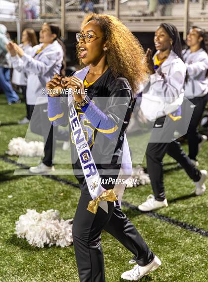 Thumbnail 3 in DeSoto Central (Senior Night) photogallery.