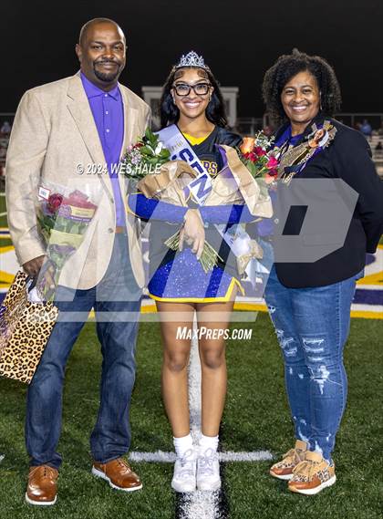 Thumbnail 1 in DeSoto Central (Senior Night) photogallery.