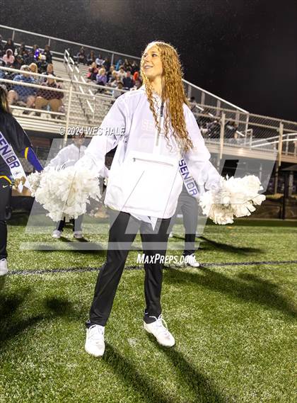 Thumbnail 3 in DeSoto Central (Senior Night) photogallery.