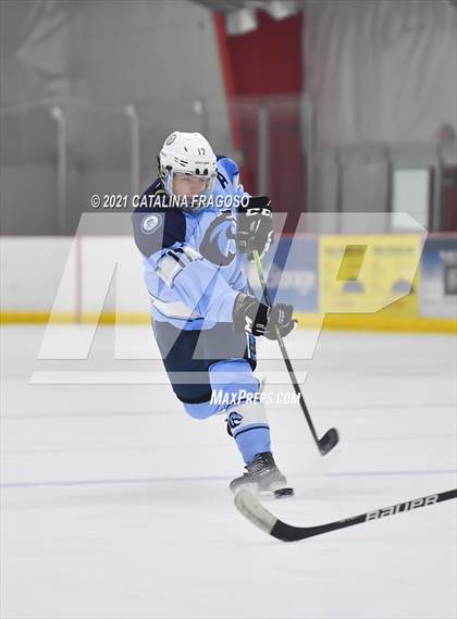 Thumbnail 2 in Bergen Catholic @ Christian Brothers Academy photogallery.