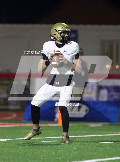 Thumbnail 3 in Aliquippa vs. Bishop McDevitt (PIAA 4A Final) photogallery.