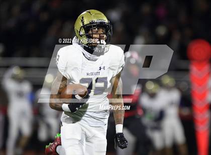 Thumbnail 3 in Aliquippa vs. Bishop McDevitt (PIAA 4A Final) photogallery.