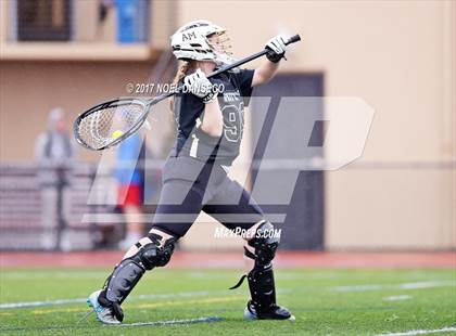 Thumbnail 2 in St. Ignatius vs. Archbishop Mitty photogallery.