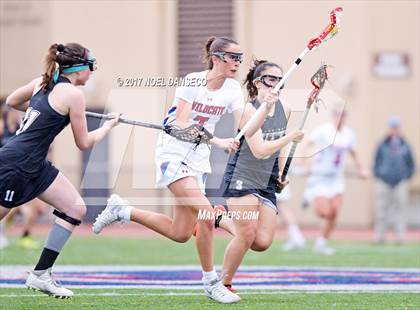Thumbnail 2 in St. Ignatius vs. Archbishop Mitty photogallery.