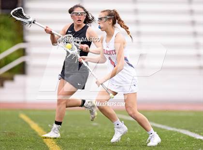 Thumbnail 3 in St. Ignatius vs. Archbishop Mitty photogallery.