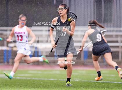 Thumbnail 2 in St. Ignatius vs. Archbishop Mitty photogallery.