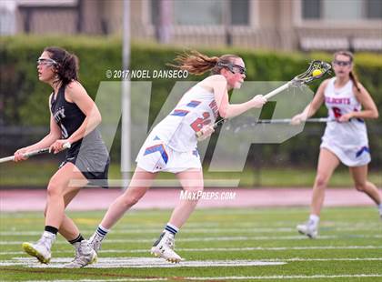 Thumbnail 3 in St. Ignatius vs. Archbishop Mitty photogallery.