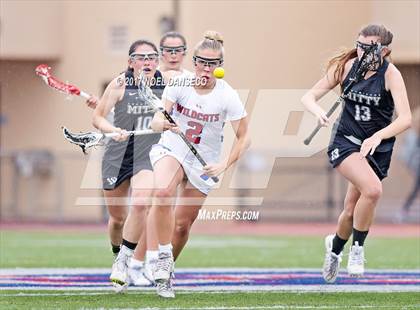 Thumbnail 1 in St. Ignatius vs. Archbishop Mitty photogallery.