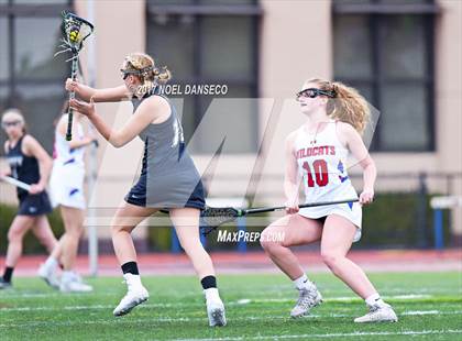 Thumbnail 3 in St. Ignatius vs. Archbishop Mitty photogallery.