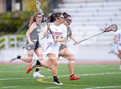 Thumbnail 2 in St. Ignatius vs. Archbishop Mitty photogallery.