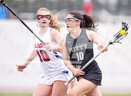 Thumbnail 2 in St. Ignatius vs. Archbishop Mitty photogallery.