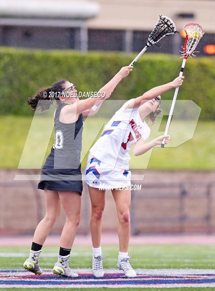 Thumbnail 2 in St. Ignatius vs. Archbishop Mitty photogallery.