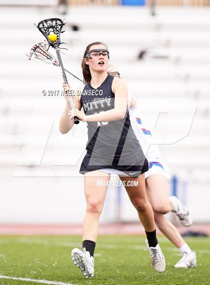 Thumbnail 2 in St. Ignatius vs. Archbishop Mitty photogallery.