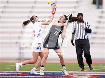 Thumbnail 2 in St. Ignatius vs. Archbishop Mitty photogallery.