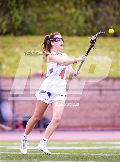 Thumbnail 3 in St. Ignatius vs. Archbishop Mitty photogallery.